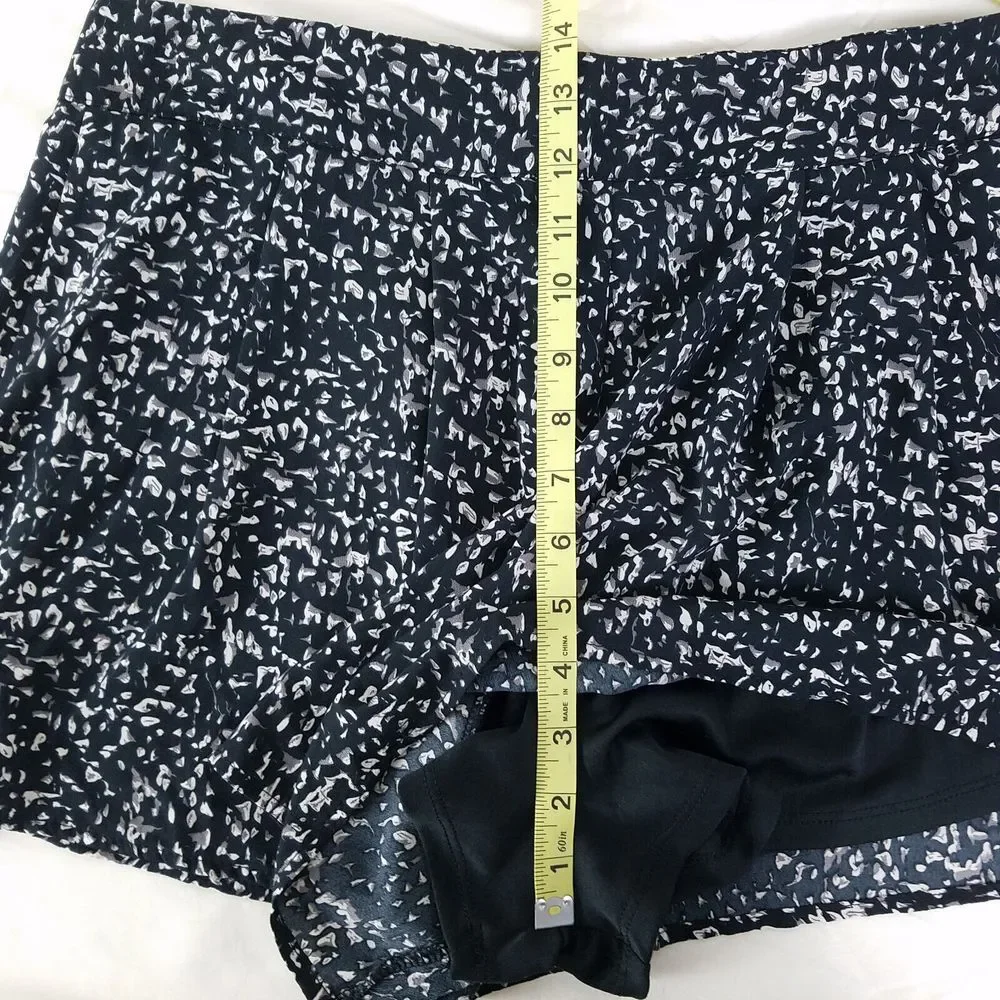 She‎ + Sky Shorts Womens Large Black High Rise Culotte Back Zip Lined Abstract